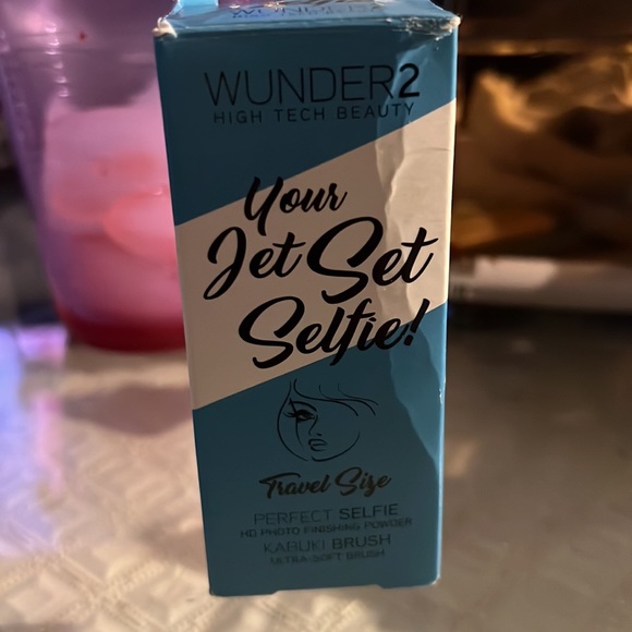 Wunder2, YourJet Set Selfie,Travel Size,Perfect Selfie HD Photo Finishing Powder - Picture 6 of 7